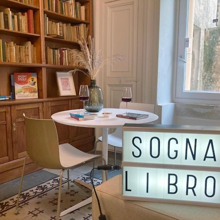Sognalibro Bed And Books Acomodação com café da manhã Ragusa Exterior foto